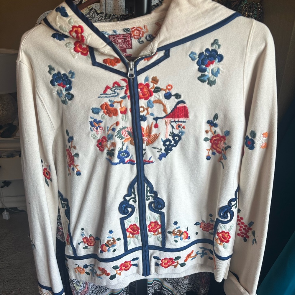 Vintage embroidered Lucky Brand zip up hoody